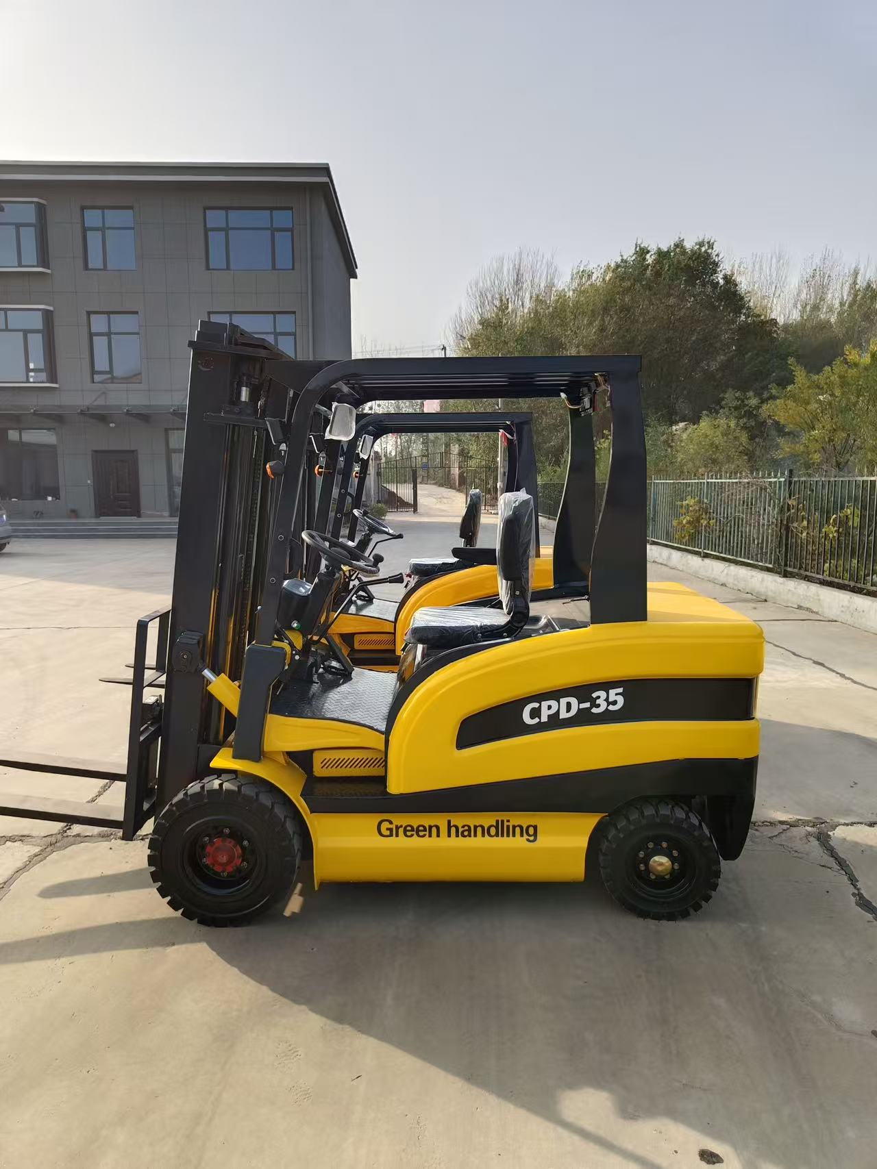 Elektrische pallettruck 2 ton  - Hydraulic Car Lift recensie en prijs